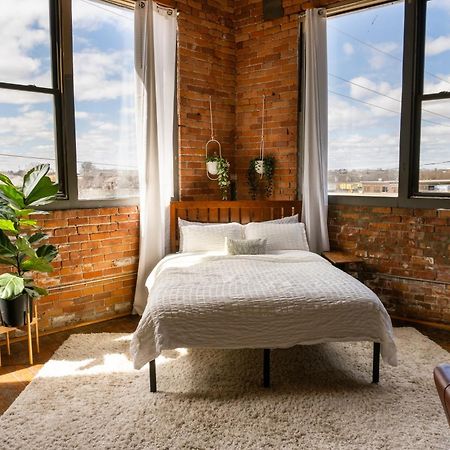420 Friendly Canada Bridge View Loft Downtown Free Parking Detroit Esterno foto